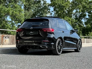 Mercedes-Benz B-Klasse Mercedes B-klasse B180 AMG Line |Pano |Memory |Stoelkoeling - afbeelding nr 2