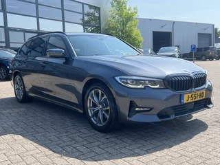 BMW 3 Serie BMW 3 Serie Touring 320d Automaat 190 pk High Executive Edition Navi Adaptieve Cruise Control Life Cockpit Prof Sportstoelen Leer Stoelverwarming DAB Led Koplampen  Extra Getint Glas Parkeersensoren NL Auto BTW - afbeelding nr 7