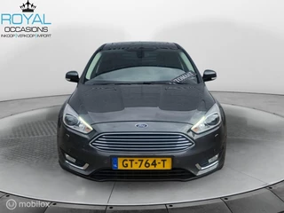 Ford Focus Ford Focus 1.5 Titanium Edition | AUT| PANO | NAVI |AIRCO - afbeelding nr 2