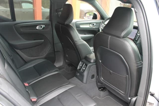 Volvo XC40 Volvo XC40 T4 Recharge R-Design | Parkeercamera | Stoelverwarming | Leder | Electr. Stoelen | Glossy Black | Keyless - afbeelding nr 20