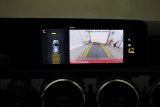 Mercedes-Benz A-Klasse Mercedes-Benz A-Klasse 180 Business Solution Automaat - Camera, Digital Cockpit, Leer - afbeelding nr 4
