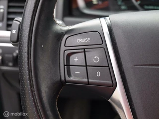 Volvo V70 Volvo V70 AWD 2.4 D5 215 Aut6 Leer Xenon 18Velgen Pdc Mooi!! - afbeelding nr 15