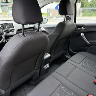 Peugeot 2008 Peugeot 2008 1.2 Allure | Airco | PDC | Trekhaak - afbeelding nr 7