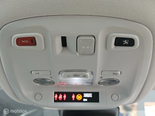 Peugeot 308 Peugeot 308 1.2 PureTech Allure camera Navi Cruise pano - afbeelding nr 28