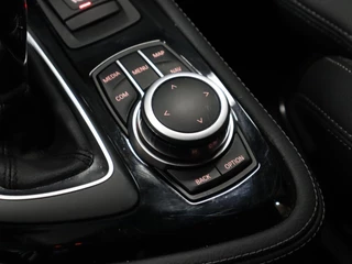 BMW 2 Serie BMW 2 Serie Active Tourer 218i High Executive [TREKHAAK AFNEEMBAAR, GROOT NAVIGATIE, HEAD-UP, HALF LEDER, STOELVERWARMING, PDC ACHTER, CRUISE, CLIMATE, NIEUWSTAAT] - afbeelding nr 19