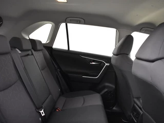 Toyota RAV4 Toyota RAV4 2.5 Hybrid First Edition | Parkeersensoren V+A | Stoelverwarming - afbeelding nr 15