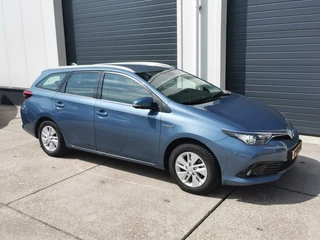 Toyota Auris Toyota Auris 1.8 Hybrid - afbeelding nr 19