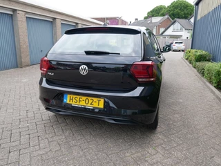 Volkswagen Polo Volkswagen Polo 1.0 TSI COMF.L. BUS. **Airco//PDC v+a ** - afbeelding nr 4