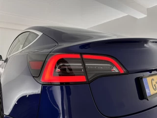 Tesla Model 3 (INCL.BTW) Aut. *PANO | AUTO-PILOT | NAPPA-LEATHER | KEYLESS | FULL-LED | MEMORY-PACK | SURROUND-VIEW | DAB | CARPLAY | DIGI-COCKPIT | LANE-ASSIST | COMFORT-SEATS | 19