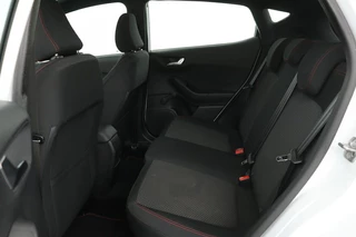 Ford Fiesta Ford Fiesta 1.0 EcoBoost ST-Line | Stoel & stuurverwarming |  Camera | Carplay | Climate control | Sportstoelen | Cruise control | PDC | Bluetooth - afbeelding nr 6