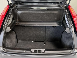 Fiat Punto Fiat Punto Evo 0.9 TwinAir Lounge [ NAP climate cruise LM ] - afbeelding nr 12