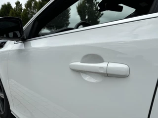 Volvo V40 Volvo V40 1.5 T3 Polar+ Sport | Harman/Kardon | Panoramadak | Keyless entry | Stoelverwarming | Park.Camera | Automaat | - afbeelding nr 8
