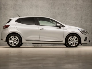 Renault Clio (NIEUW MODEL, APPLE CARPLAY, GROOT NAVI, PARKEERSENSOREN, GETINT GLAS, SPORTSTOELEN, CRUISE, LED KOPLAMPEN, NIEUWE APK, NIEUWSTAAT) - afbeelding nr 4