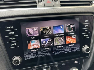 Škoda Octavia Skoda Octavia Combi 1.5 TSI Greentech Sport Business Automaat | Cruise control | Climate control | Trekhaak | Parkeersensoren achter | Zwart optiek - afbeelding nr 20