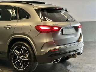 Mercedes-Benz GLA Mercedes GLA-klasse 180 AMG Line | Full | 360 Camera | Memory | Pano | Designo Matt Grey | Trekhaak | - afbeelding nr 22