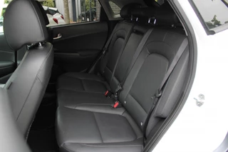 Hyundai Kona Hyundai Kona 1.6 GDI HEV Premium Sky Full Option! + Trekhaak 