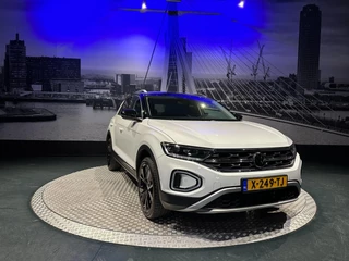 Volkswagen T-Roc Volkswagen T-ROC 1.5 TSI Style *LED*Virtual*DAB+*PDC V&A*Trekhaak*NAVI*AppConnect* - afbeelding nr 4