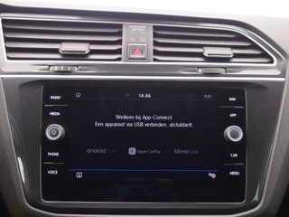 Volkswagen Tiguan TREKHAAK / CARPLAY / NAVI / CLIMA / PDC / BLUETOOTH / ACC / NL-AUTO - afbeelding nr 12