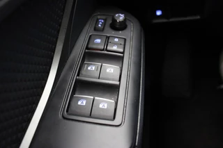 Toyota C-HR Toyota C-HR 1.8 Hybrid Dynamic Automaat - Navi, Camera, Clima - afbeelding nr 19