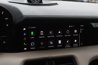 Porsche Taycan Porsche Taycan 4S Performance 84 kWh / SoH 90% / Panoramadak / Camera / Luchtvering / Achterasbesturing / 20'' / Bose / Sportchrono / ACC / Stuurverwarming / Warmtepomp / DAB / Stoelverwarming - afbeelding nr 25