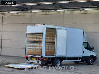 Iveco Daily Iveco Daily 35C18 3.0L Automaat Bakwagen Laadklep LED Navi Camera Airco Cruise Meubelbak Koffer Airco Cruise control - afbeelding nr 3