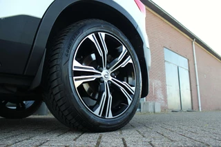 Volvo XC40 ➡️ Volvo XC40 1.5 T5 Recharge Inscription 262 pk | 1e eigenaar | 19 inch | Camera | Dakraam | LED | DAB | Trekhaak | Voorruit verwarming | Telefoon lader | NL auto | inc BTW | - afbeelding nr 55