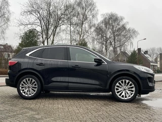 Ford Kuga Ford Kuga 1.5 EcoBoost Titanium X 150pk Trekhaak | 1.800kg Trekgewicht | Winterpack | Draadloos opladen | Navigatie | Lichtmetaal - afbeelding nr 2