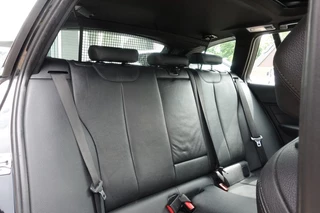 BMW 3 Serie BMW 3 Serie 318I M SPORT CORPORATE LEASE Trekhaak (All-in prijs) - afbeelding nr 15