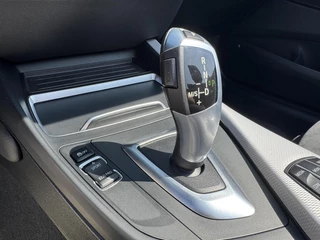 BMW 2 Serie BMW 2-serie Cabrio 218i Executive M-Sport|Navi|NL-Auto - afbeelding nr 9
