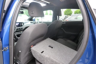 Volkswagen Polo Volkswagen Polo 1.0 TSI 95pk 2x R-Line , Virtual cockpit, Panorama schuifdak , Led , Navi , Carplay . LMV PDC etc. . - afbeelding nr 50