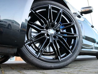 BMW 5 Serie BMW 5-serie Touring 530e High Executive M-sport| Panoramadak | 20inch - afbeelding nr 9