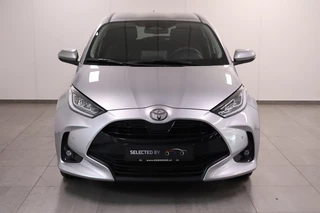 Toyota Yaris Toyota Yaris 1.5 Hybride 115 First Edition | PDC V+A - afbeelding nr 2