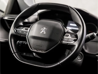 Peugeot 208 Peugeot 208 1.2 PureTech Sport (APPLE CARPLAY, GROOT NAVI, 360 CAMERA, LM VELGEN, SPORTSTOELEN, PARKEERSENSOREN, LED KOPLAMPEN, LANE ASSIST, NIEUWSTAAT) - afbeelding nr 18