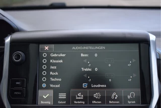 Peugeot 2008 | NL-Auto | Pano.dak | Nav | Cruise Contr | Climate Contr | PDC | Trekhaak | NAP - afbeelding nr 44