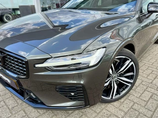 Volvo V60 Volvo V60 2.0 T6 PHEV AWD Plus Dark|PANO|TREK|H&K|PILOT|CARPLAY - afbeelding nr 38