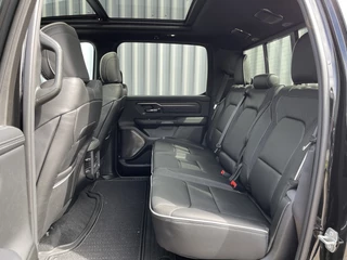 Dodge Ram 1500 Dodge Ram 1500 Limited Night RAMBOX 4x4 540 pk bpm vrij lpg DEMO - afbeelding nr 27