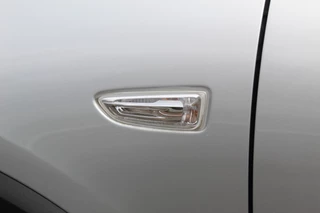 Opel Crossland Opel Crossland 1.2-110pk Turbo 'Elegance'. Mooie en luxe hoogzitter met weinig km's ! Volautm. airco dual, cruise control, camera, comfortstoelen, metallic lak,  LM wielen, navigatie, telefoonvoorb., lane- en side assist, parkeersensoren v+a,  LED verlichting  etc. - afbeelding nr 42