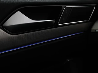 Volkswagen Passat Volkswagen Passat 1.4 TSI GTE | Panoramadak | Stoelverwarming |  Trekhaak | Adaptive cruise | Camera | Carplay | Leder/Alcantara | Full LED | Virtual Cockpit - afbeelding nr 26