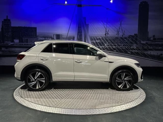 Volkswagen T-Roc Volkswagen T-ROC 1.5 TSI R-Line Business *Keyless*Appconnect*IQLight* - afbeelding nr 2
