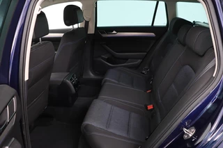 Volkswagen Passat Volkswagen Passat 1.4 TSI PHEV GTE | Head-Up | Stoelverwarming | 360 camera | Trekhaak | Keyless | Carplay | Dynamic Chassis Control | Full LED | Massage | Navigatie | Active Info Display - afbeelding nr 8