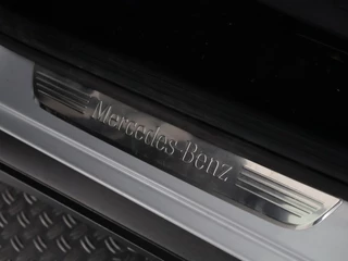 Mercedes-Benz GLC Mercedes-Benz GLC-klasse BLACK SERIES PACK 250 4MATIC Premium Plus Automaat | Navigatie | 360° camera | Privacy Glass | - afbeelding nr 18