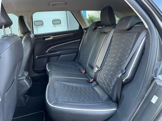 Ford Mondeo Ford Mondeo Wagon 2.0 IVCT HEV Vignale EXPORT Licht hagelschaden - afbeelding nr 18