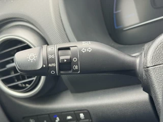 Hyundai Kona Hyundai Kona EV Premium 64 kWh|Navi|NL-Auto|LED - afbeelding nr 28