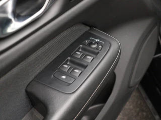Volvo V60 Volvo V60 T6 PLUG-IN HYBRID R-DESIGN SCHUIFDAK ACC KEYLESS 19INCH STOELVER - afbeelding nr 11