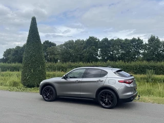 Alfa Romeo Stelvio Alfa Romeo Stelvio 2.0t Q4 Veloce 280pk, pano, 20 inch! - afbeelding nr 23