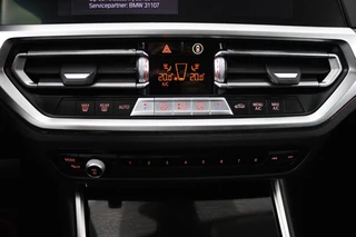 BMW 3 Serie BMW 3-serie Touring 318i Executive Edition (PARKEERSENSOREN, CRUISE CONTROL, NAVIGATIE, NL-AUTO, DEALER ONDERHOUDEN) - afbeelding nr 17
