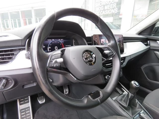 Škoda Kamiq Škoda Kamiq 1.0 TSI 110pk SPORT BNS / Camera / Stoelverw / Led / 18 Inch / Clima / BOVAG garantie - afbeelding nr 39