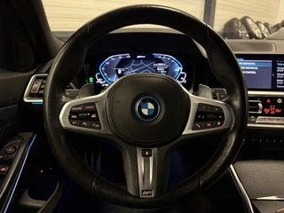 BMW 3 Serie BMW 3 Serie Touring 330e xDrive M-Sport PANO/LASER/360CAMERA/ADAPTIVE M-ONDERSTEL/ACC/LEER-ALCANTARA/19