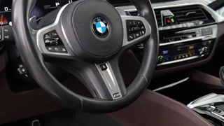 BMW 5 Serie BMW 5 Serie Touring M550d xDrive High Executive | Stoelventilatie | Harman/Kardon | M Onderstel Professional | Standkachel | Head-up | Trekhaak - afbeelding nr 24