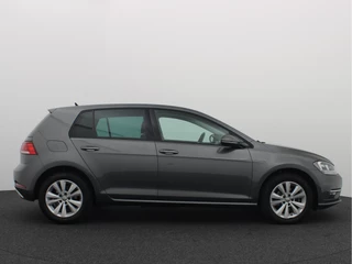 Volkswagen Golf AUTOMAAT / NAVI / CLIMA / PDC / BLUETOOTH / CRUISE / CARPLAY / NL-AUTO - afbeelding nr 16